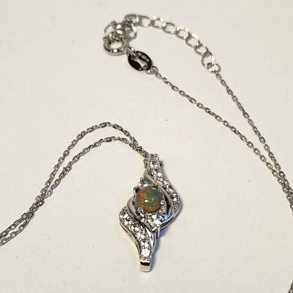 NIB VTG 925 5mm Real / Natural Ethiopian Fire Opal Pendant Necklace 16" - Picture 9 of 14
